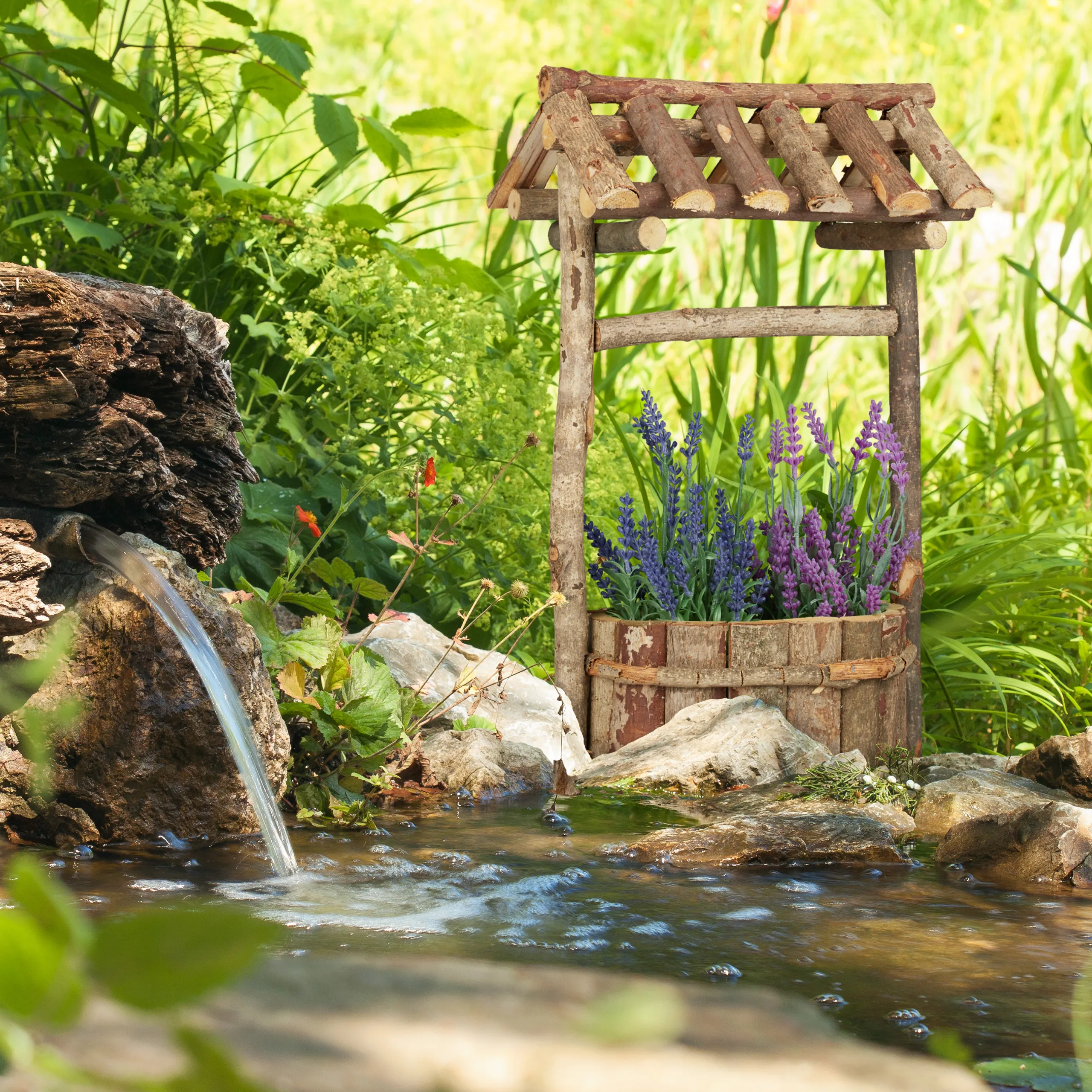 Holzbrunnen Garten